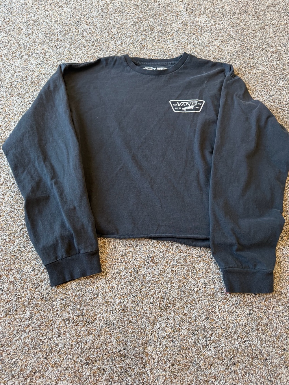 Vans Women's Large Black CA NY Since 1966 Long Sleeve Cropped Skate Tee